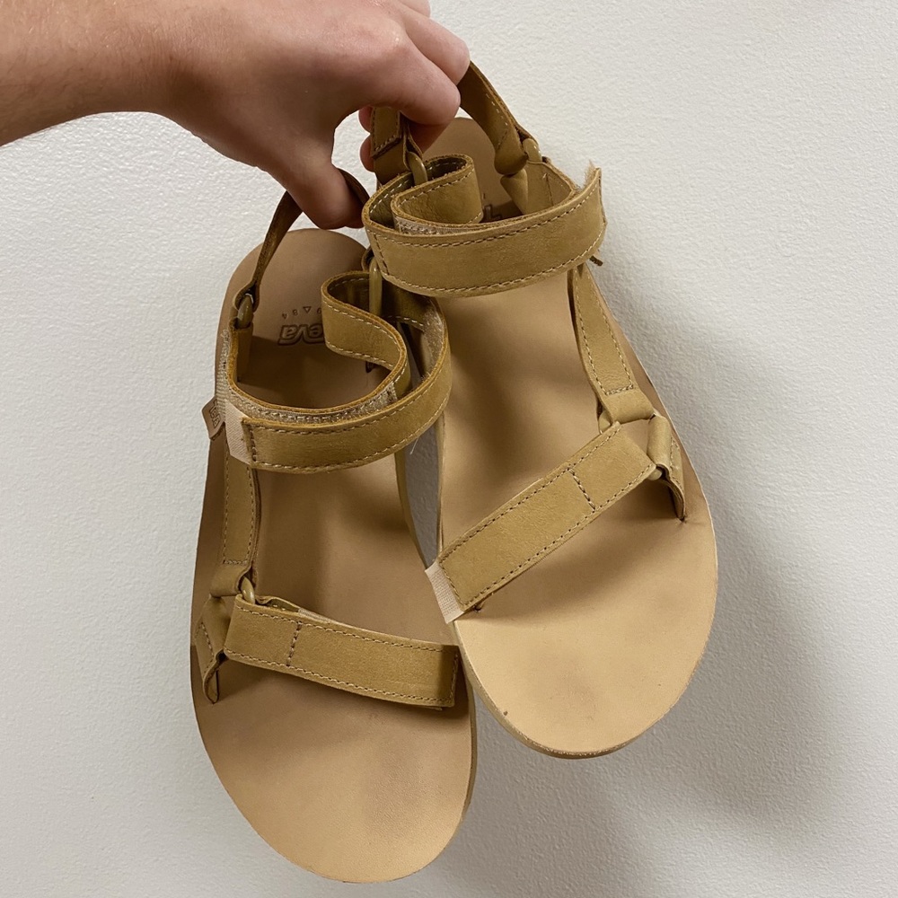Teva Midform Sandals